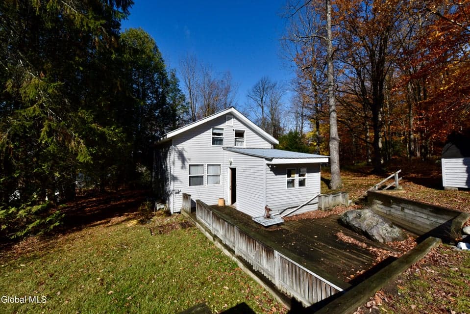 4 DELAVAN Avenue, Greenfield, NY, photo 5