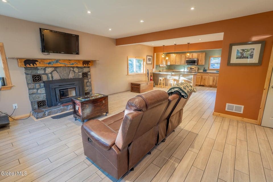 7 Corinth Place, photo 5
