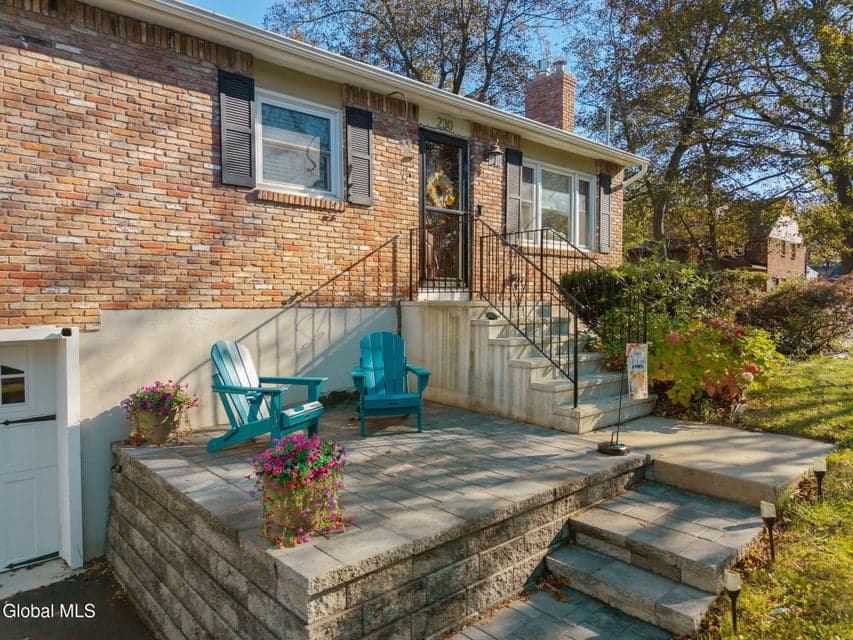 230 Gasner Avenue, photo 2