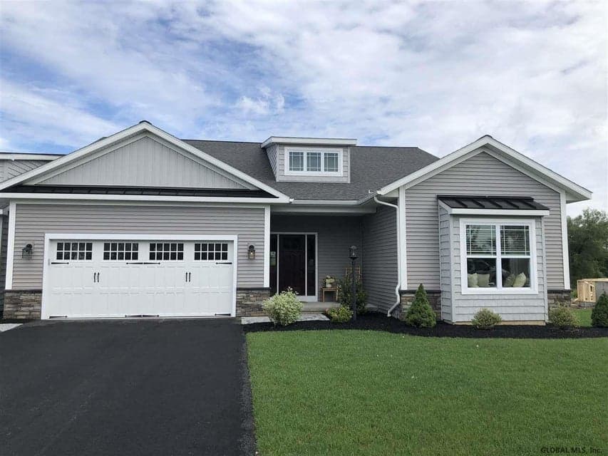 21 Wyatt's Way, Clifton Park, NY, photo 3