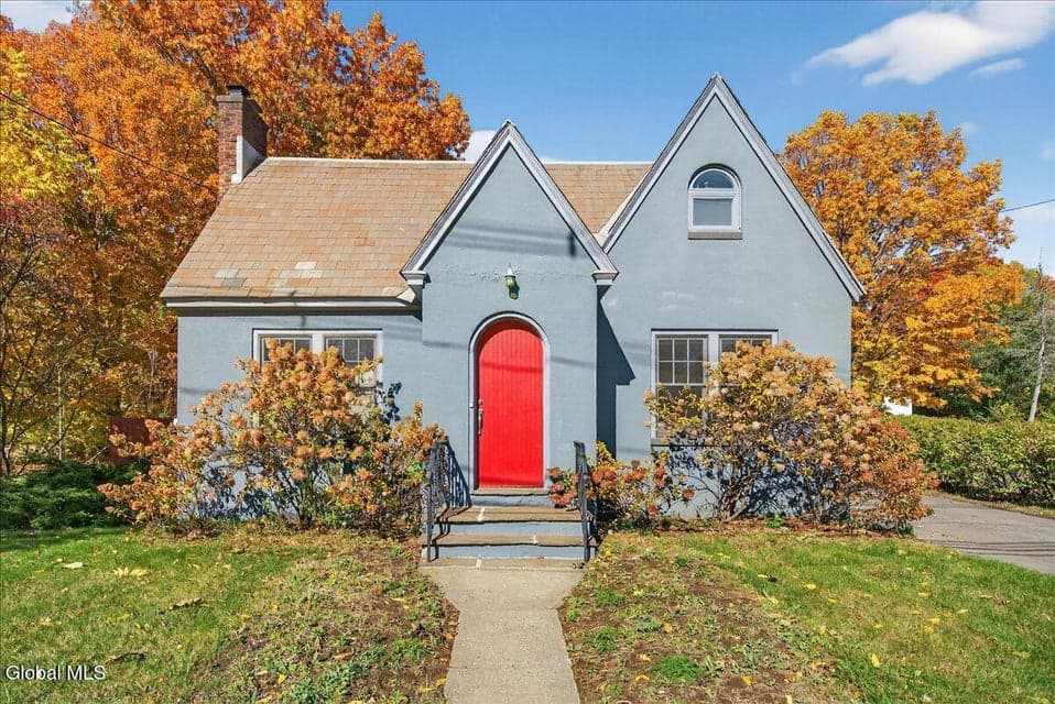 261 W Circular Street, photo 1