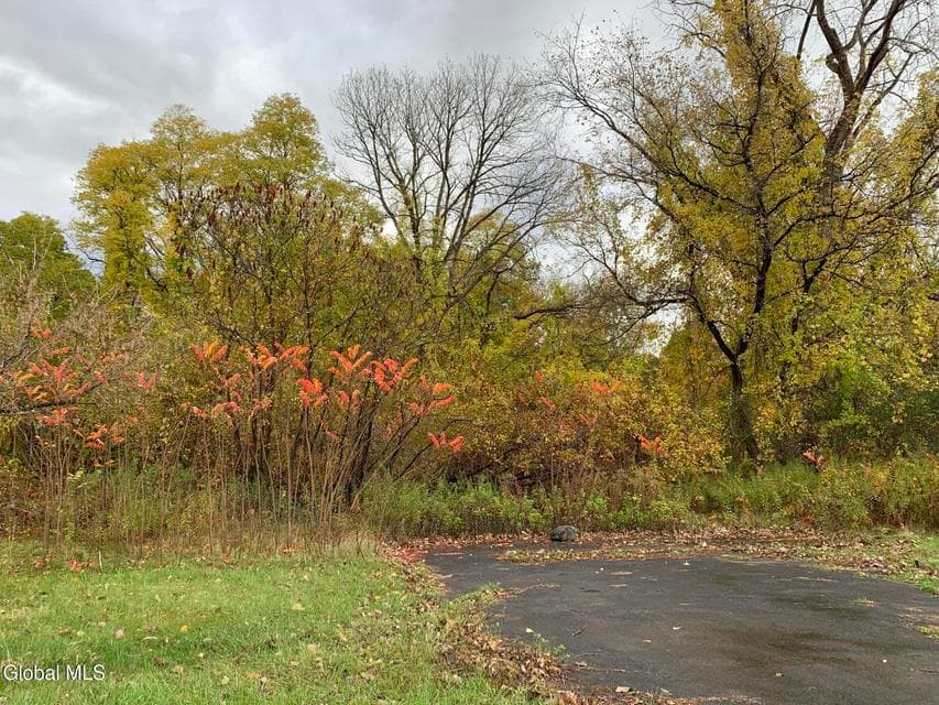 1853 Route 9, Halfmoon, NY, photo 3