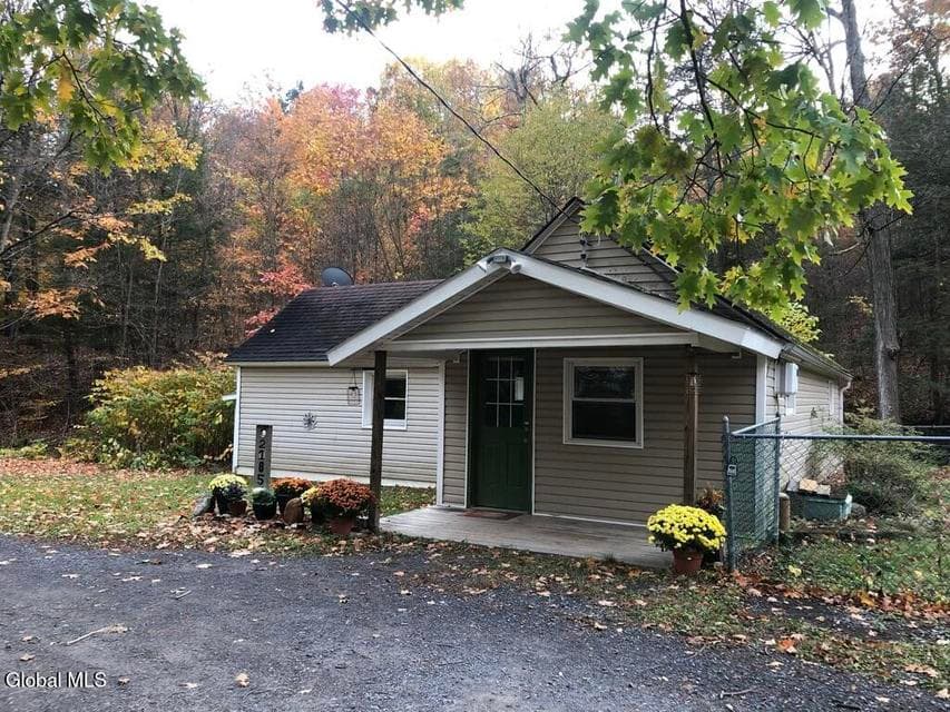 2185 Hoffman Lane, photo 2