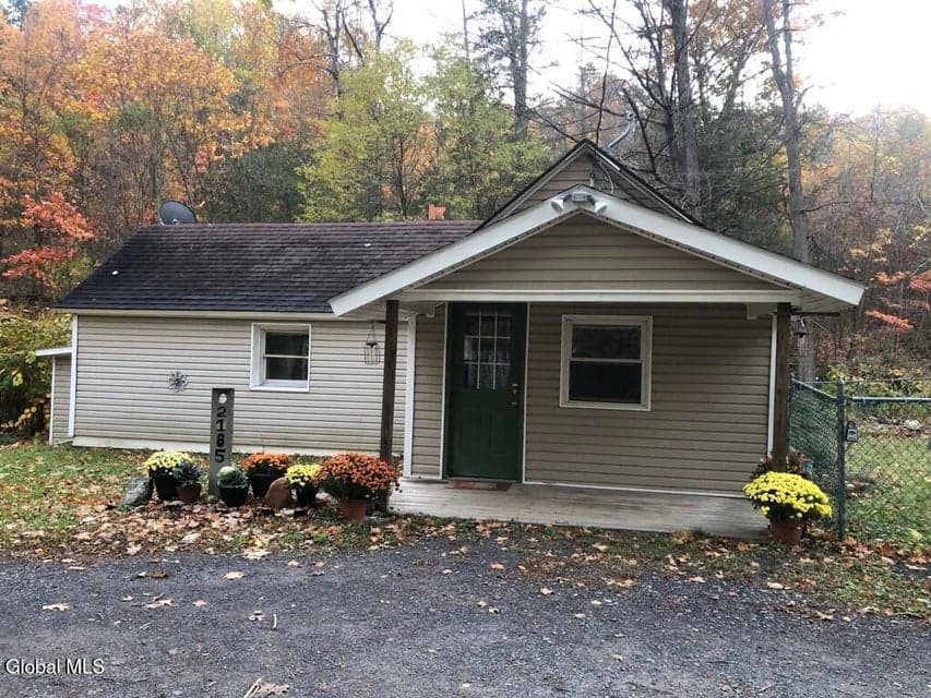 2185 Hoffman Lane, photo 1