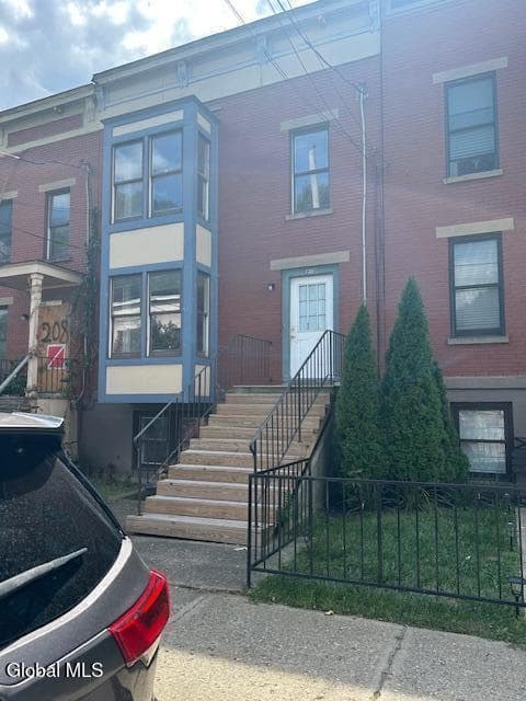 210 1st Street, photo 2