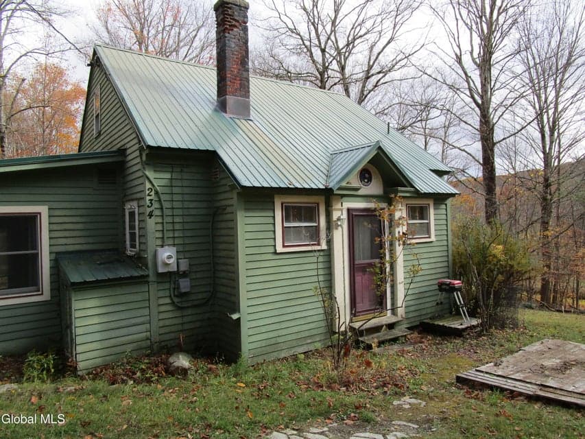 234 Toad Point Road, photo 1
