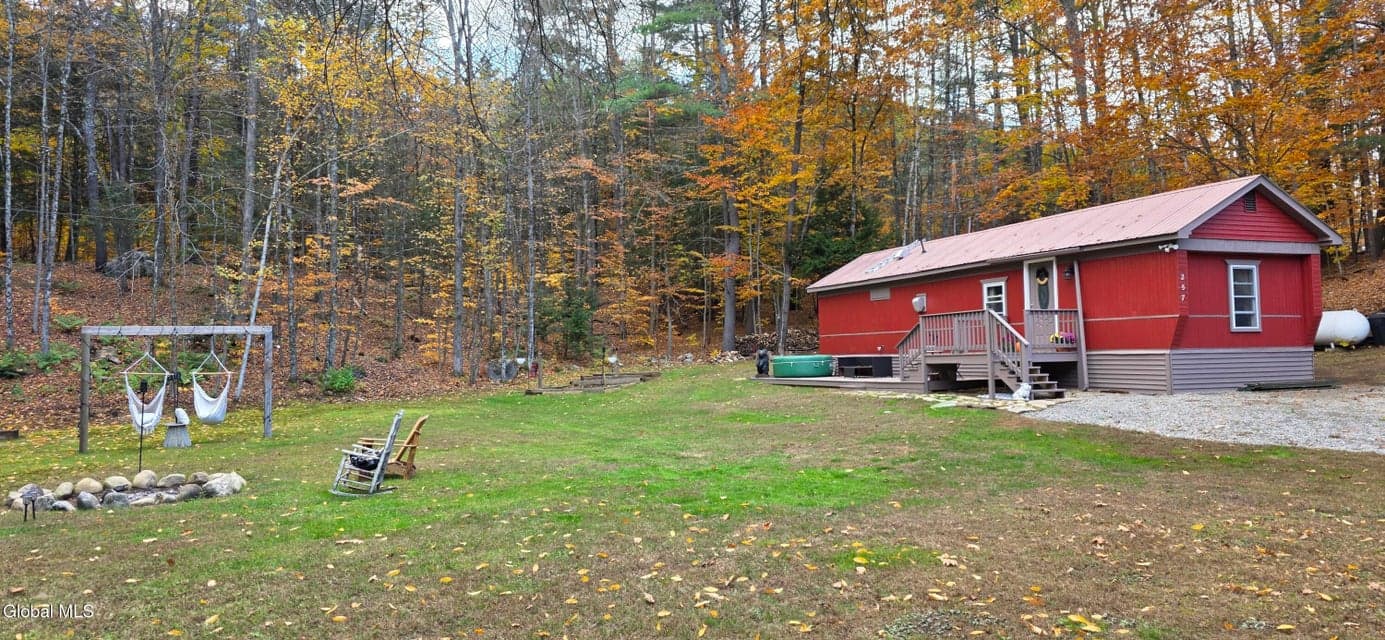 257 Hadley Road, photo 3
