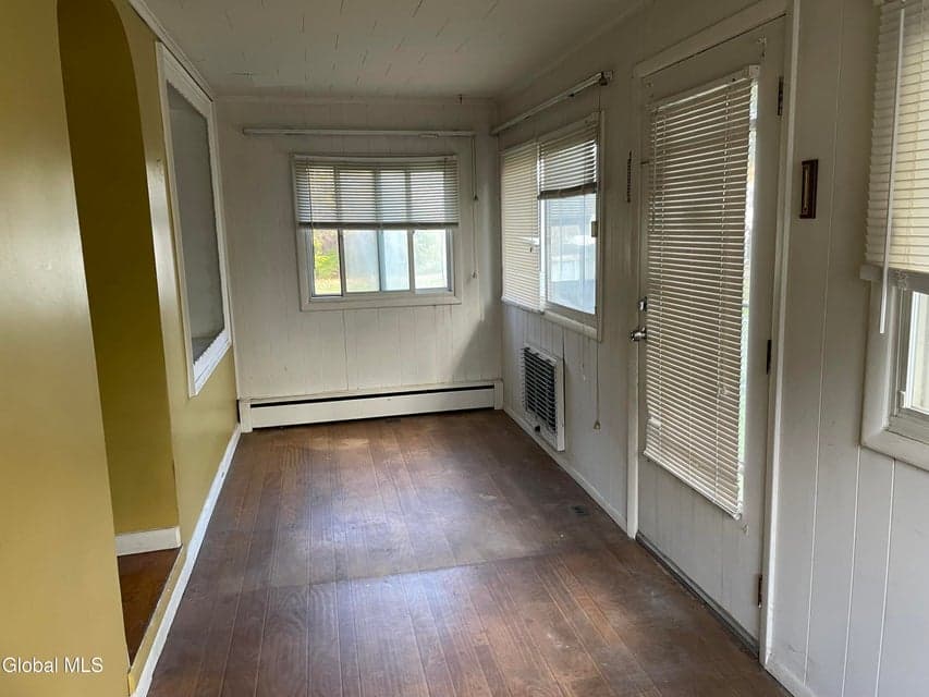11 Pine Street, Bethlehem, NY, photo 3