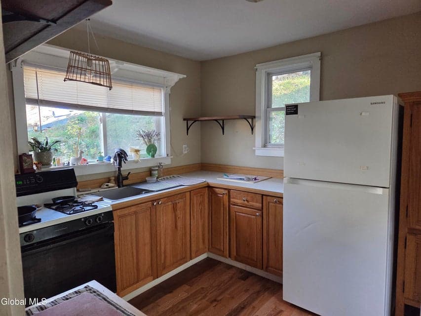 237 Vrooman Avenue, photo 4