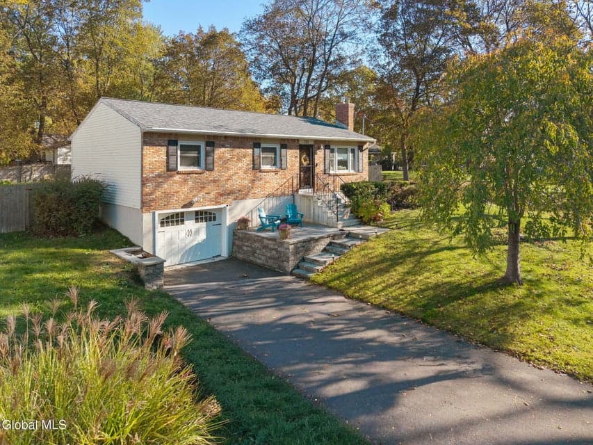 230 Gasner Avenue, photo 1