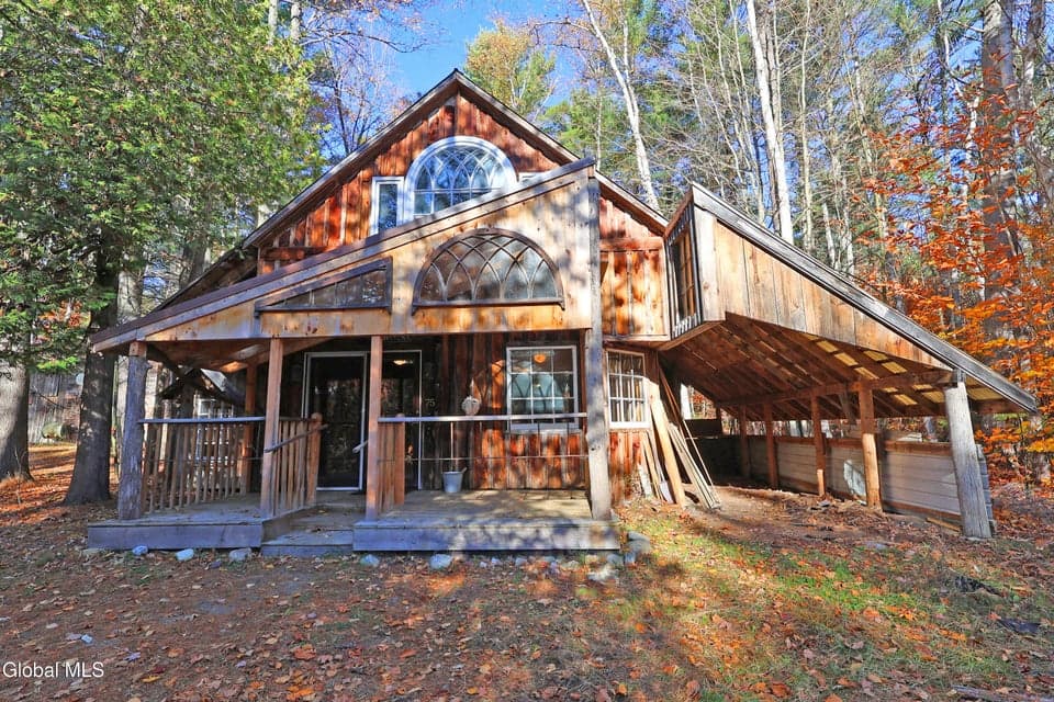 75 Wood Thrush Way, photo 1