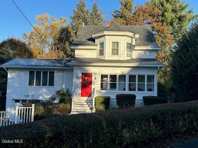 26 Woodlawn Court, photo 1
