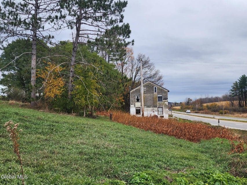 7715 US Hwy 20, photo 3