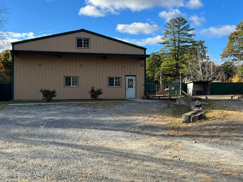 15 Pasco Avenue, Queensbury, NY, photo 2