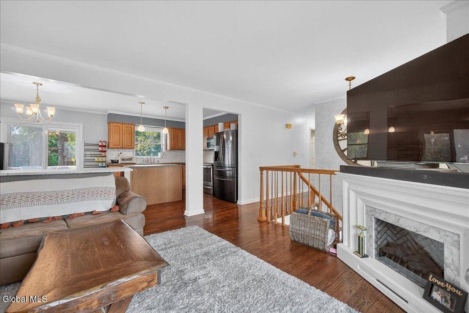 205 E Palmer Avenue, photo 5