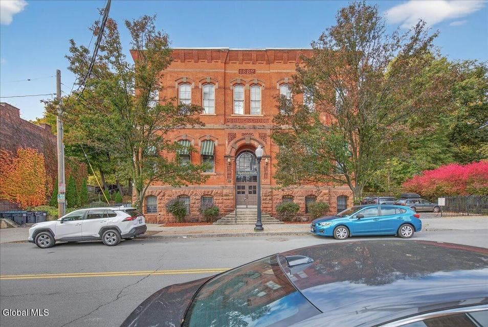 206 N Pearl Street, photo 5