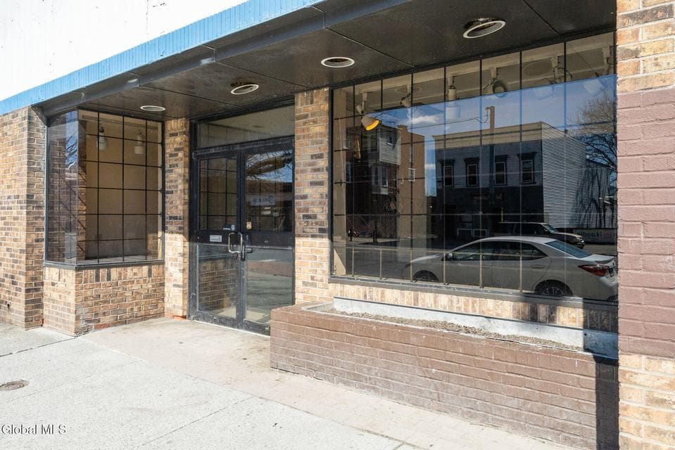233 Central Avenue, Albany, NY, photo 2