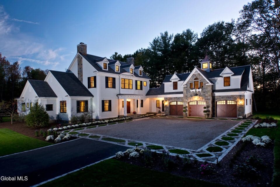 4 Saratoga Farm Road Road, Malta, NY, photo 3