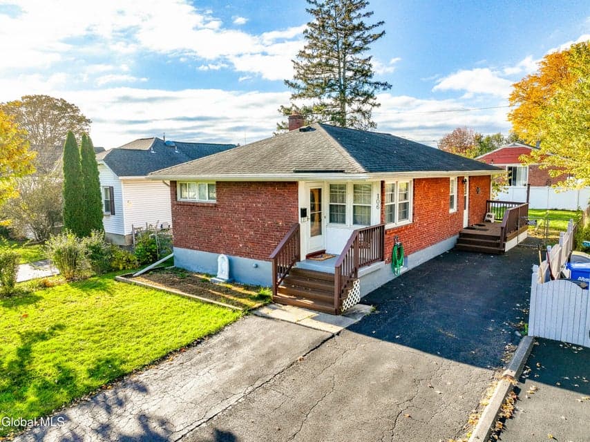 106 Edgecomb Street, photo 1