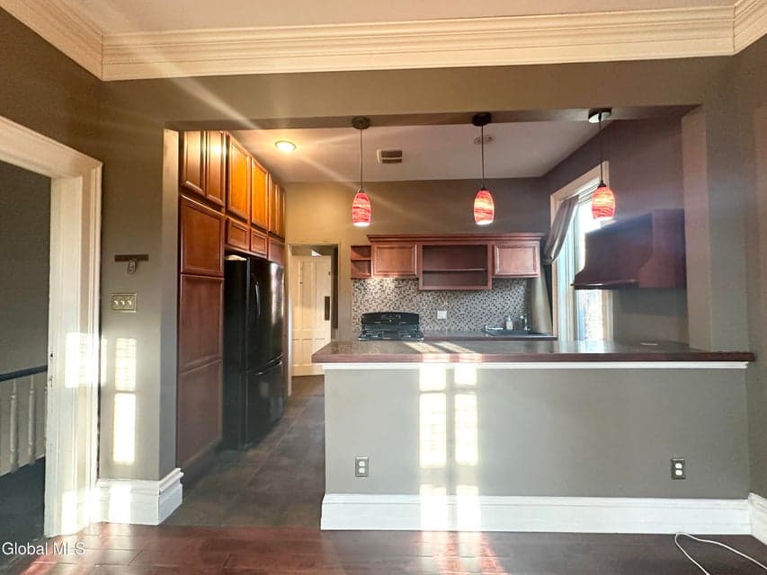 385 Washington Avenue, photo 5