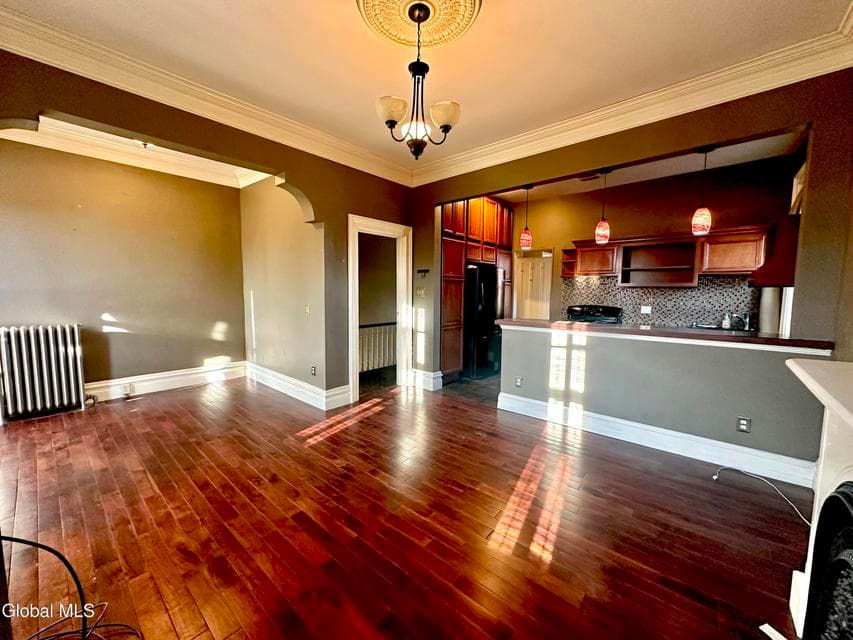 385 Washington Avenue, photo 2