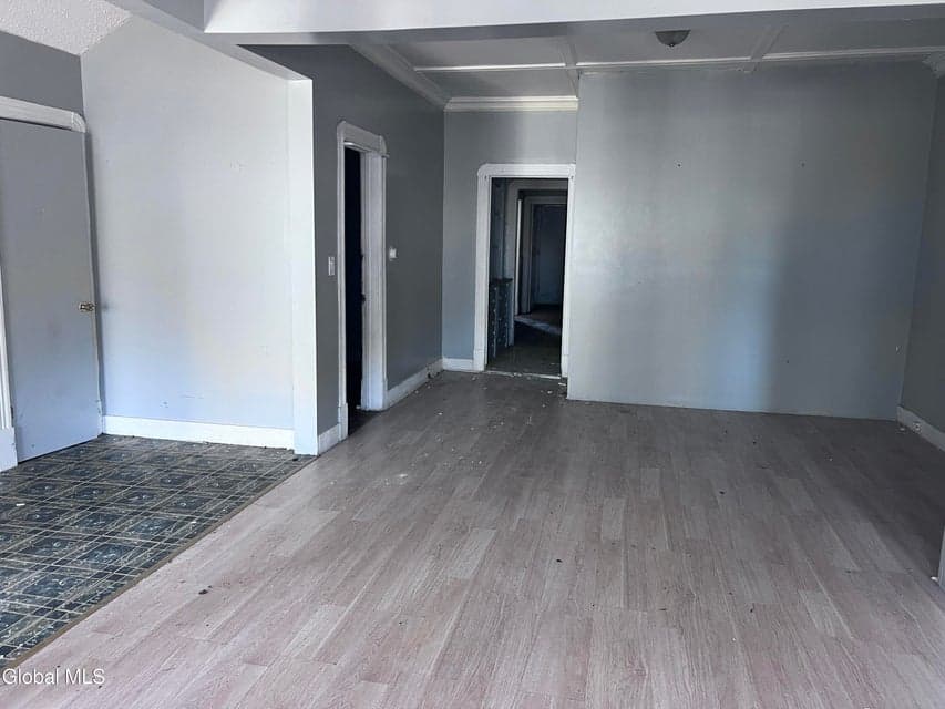 1013 Delamont Avenue, Schenectady, NY 12307, photo 2