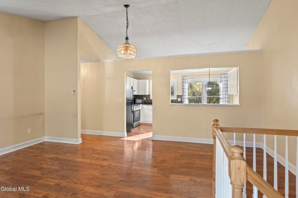 87 Algonquin Road, photo 5