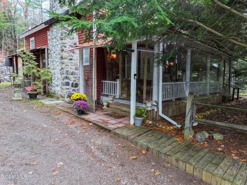 51 Dyckman Road, photo 4