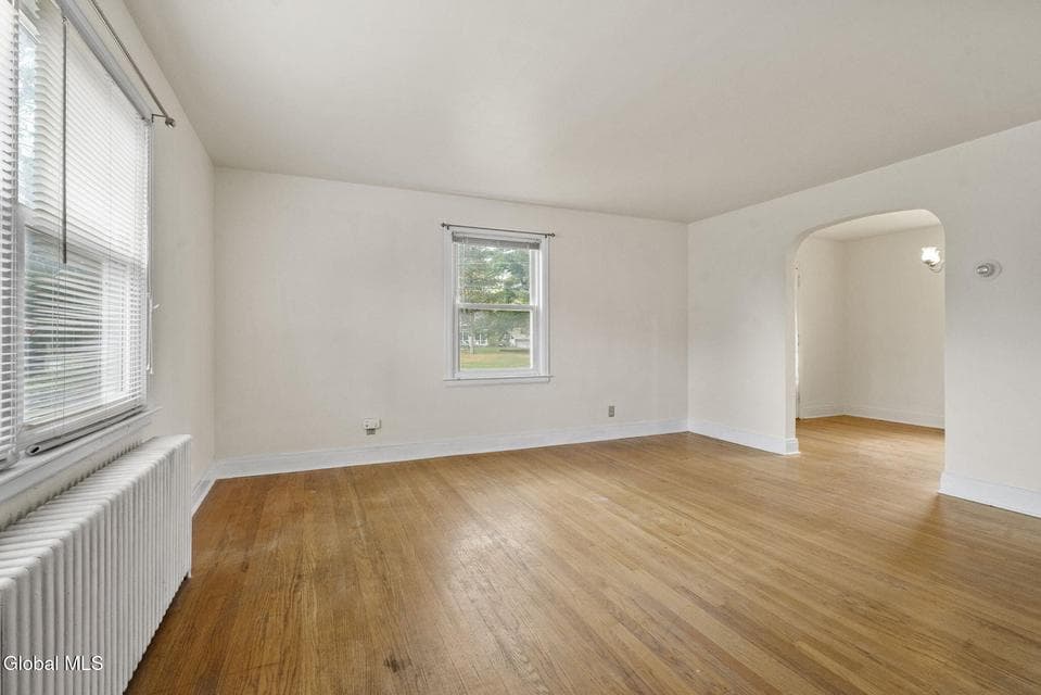 515 Delaware Avenue, photo 4