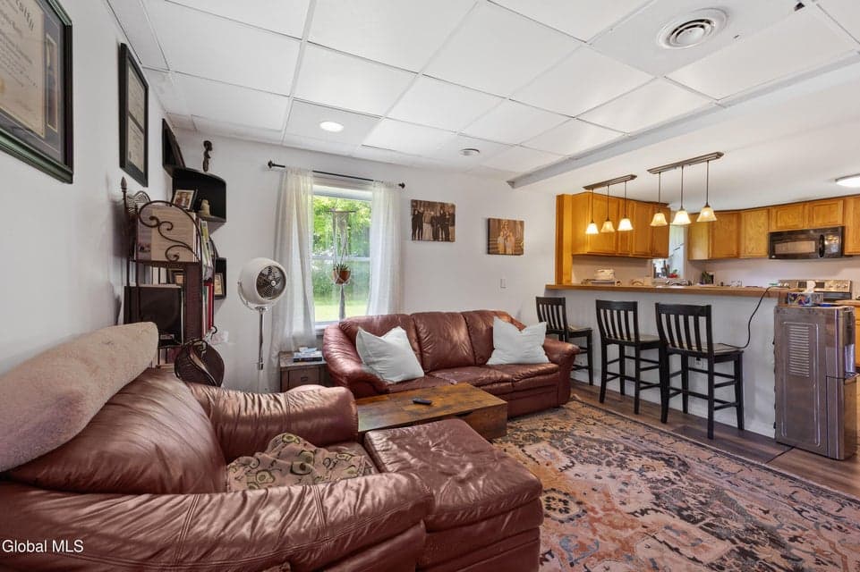 985 Murray Road, photo 3