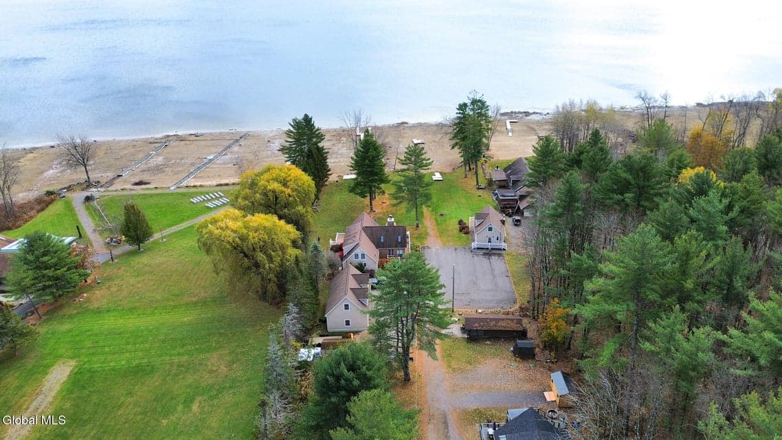 126 Lakeview Lane, photo 4