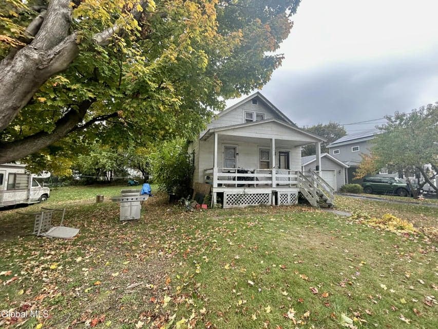 1913 Greenpoint Avenue, Rotterdam, NY, photo 3