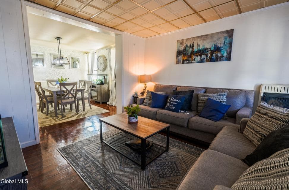96 Heartt Avenue, photo 3
