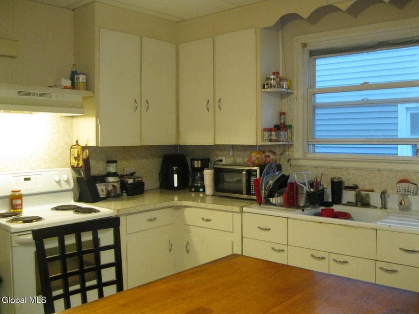 406 - 408 Shannon Street, Schenectady, NY 12306, photo 4
