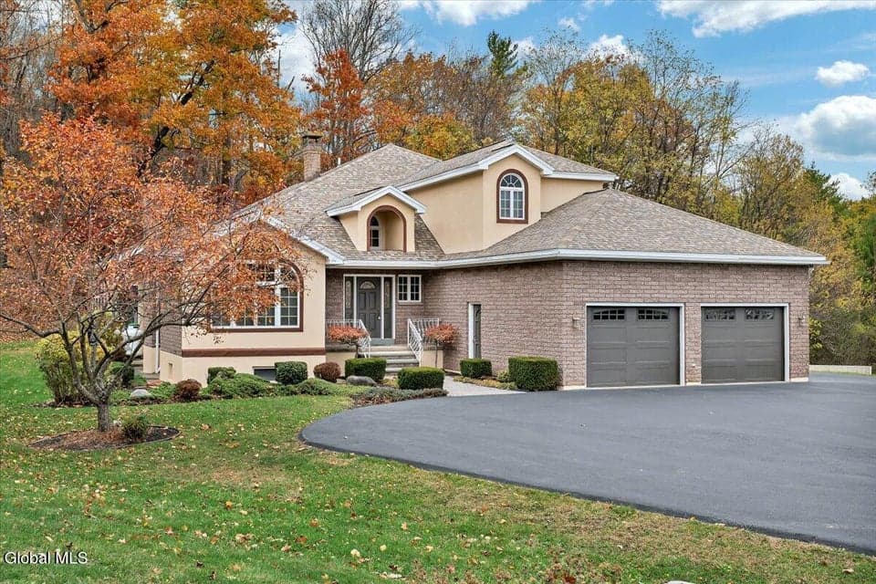 1306 Putnam Road, Rotterdam, NY, photo 2