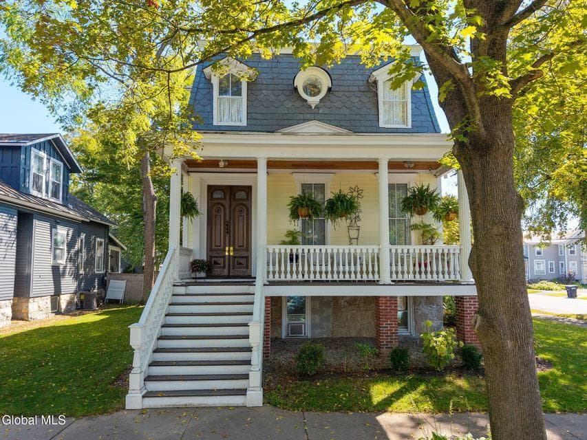 2 Madison Avenue, Saratoga Springs, NY, photo 1
