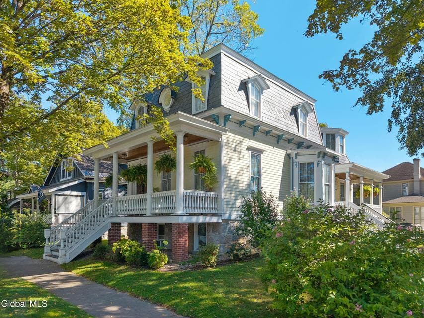 2 Madison Avenue, Saratoga Springs, NY, photo 2