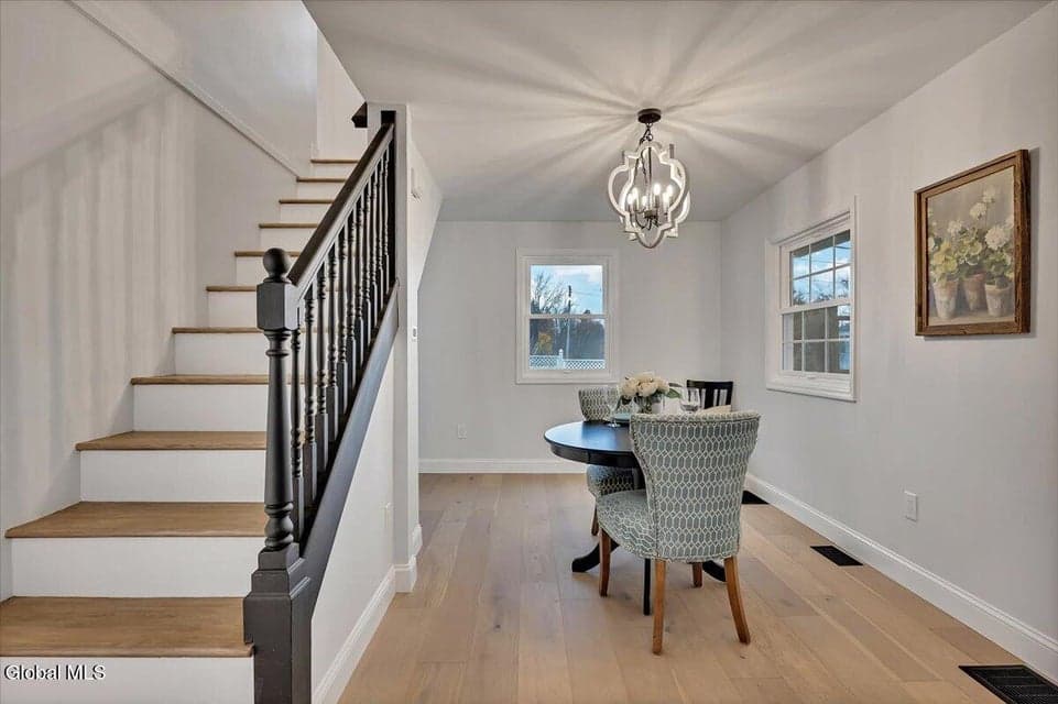 2256 N Old Post Road, photo 3