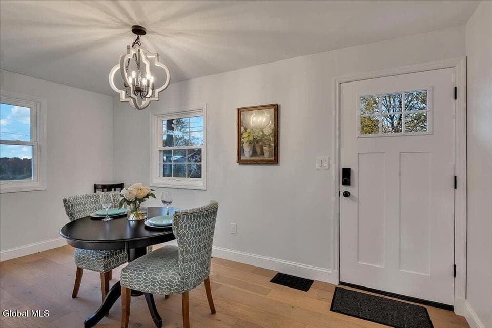 2256 N Old Post Road, photo 4