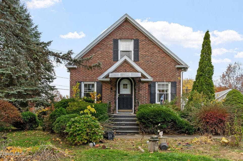 42 Collins Place, photo 1