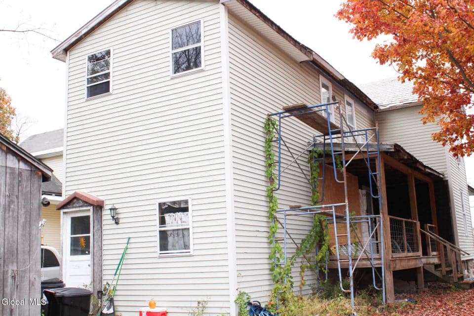 112 Oak Street, photo 3