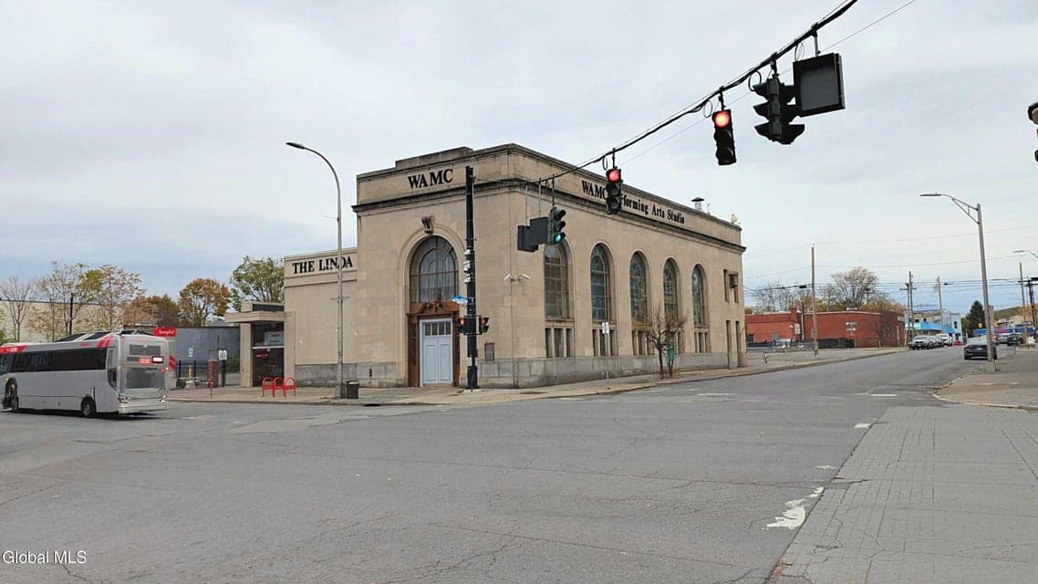 339 Central Avenue, Albany, NY, photo 3