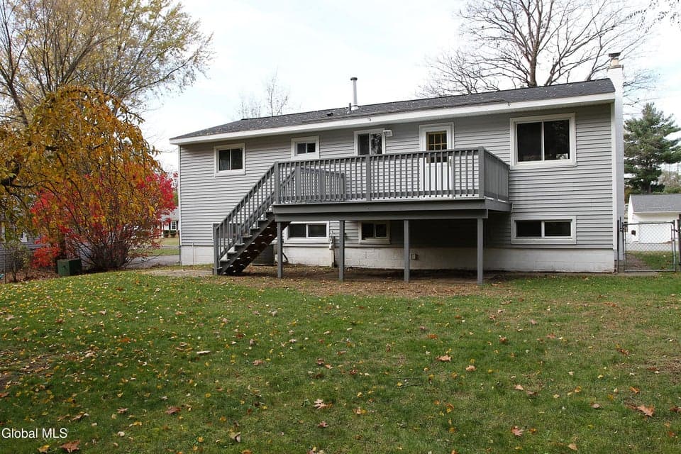 10 Anne Drive, Guilderland, NY 12303, photo 3
