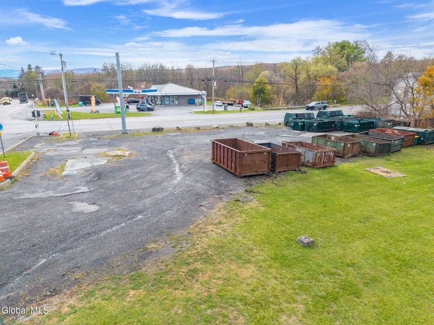3577 US-20, photo 5