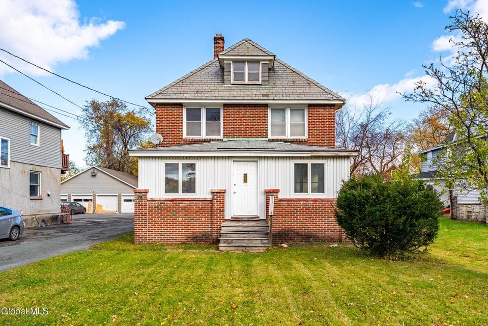 111 Columbia Turnpike, photo 1