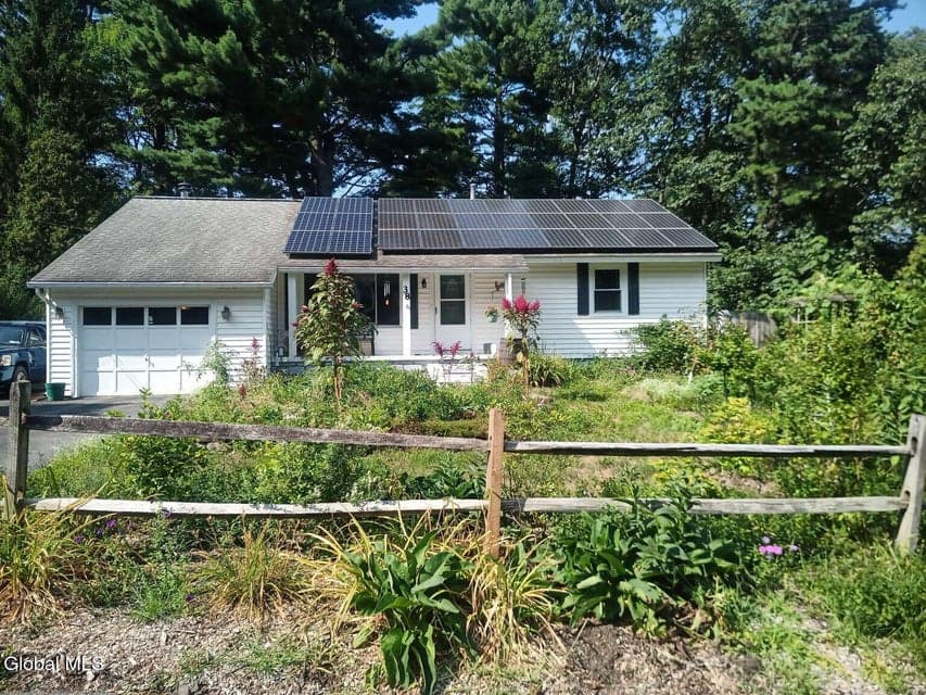 38 Tamarack Trail, photo 1