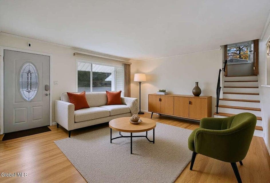 38 Tamarack Trail, photo 2