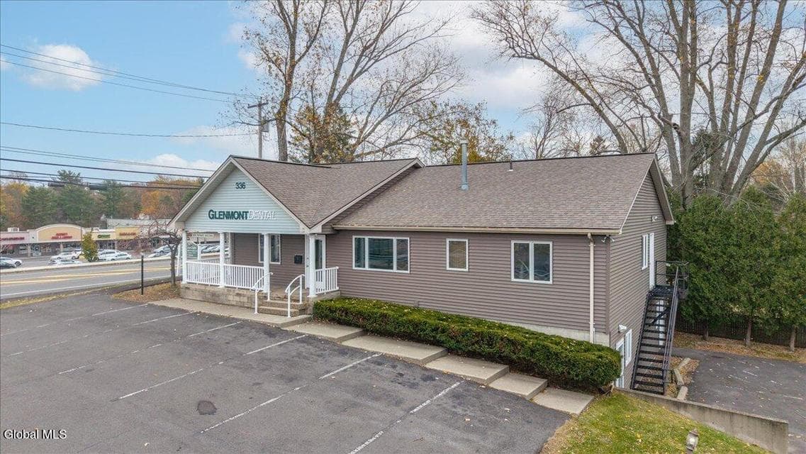 336 Glenmont Road, Bethlehem, NY, photo 3