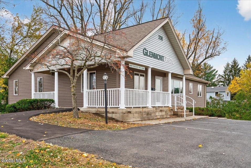 336 Glenmont Road, Bethlehem, NY, photo 2