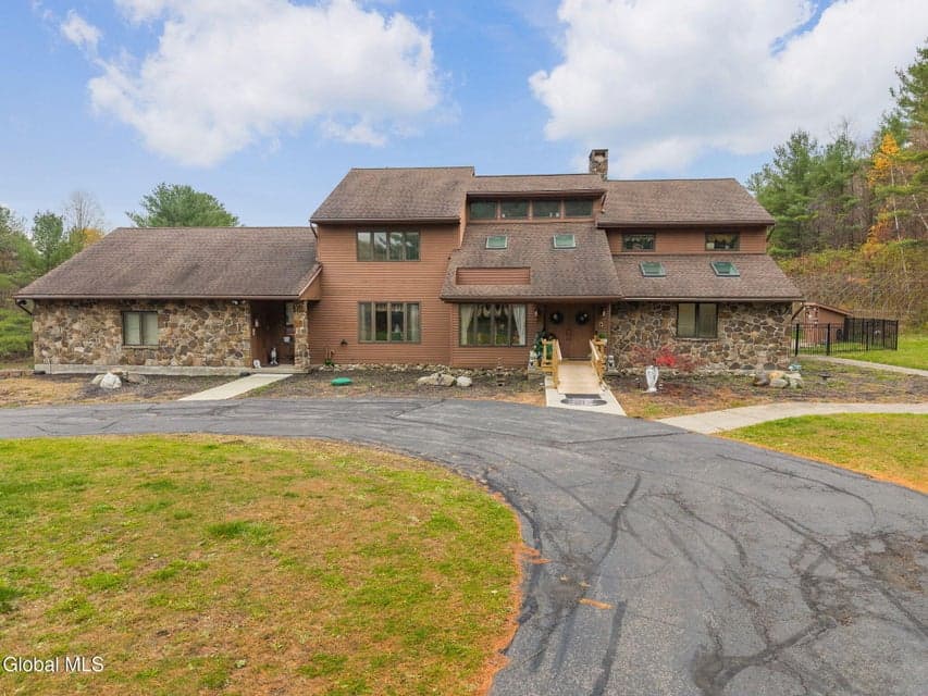3041 Mariaville Road, Rotterdam, NY, photo 1